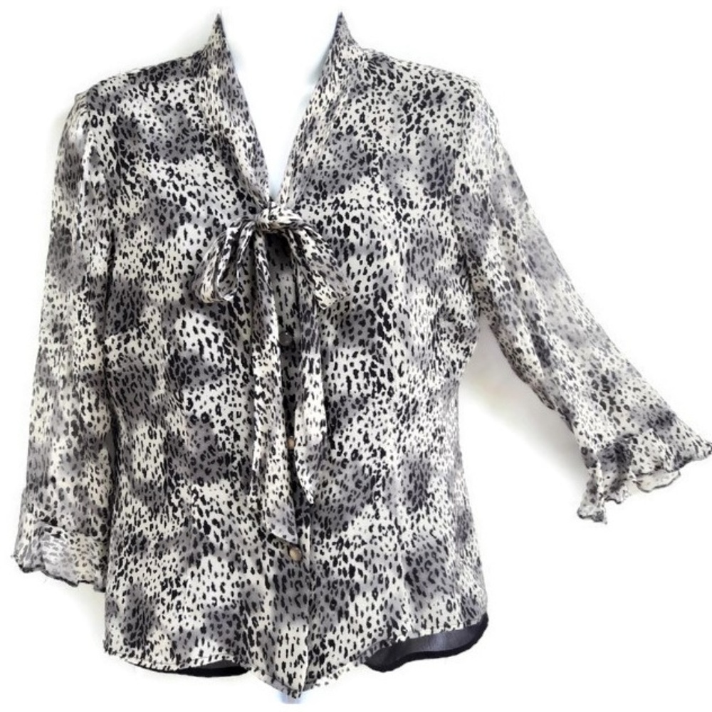 SiLK New York City Design Animal Leopard Print Silk Blouse Secretary Bow S